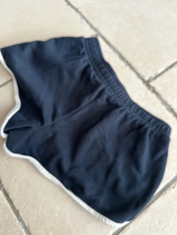 Short Kiabi 10 ans - photo numéro 5