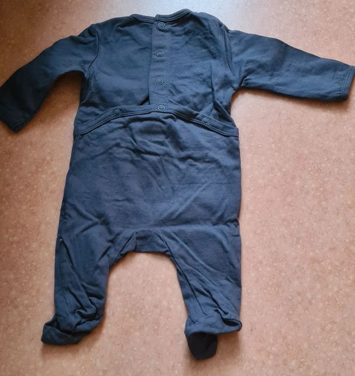 Pyjama 1mois - photo numéro 3