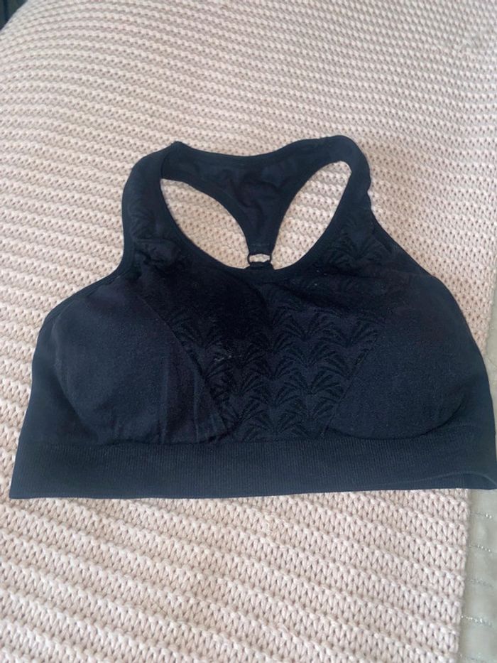 Brassière de sport noire s/m