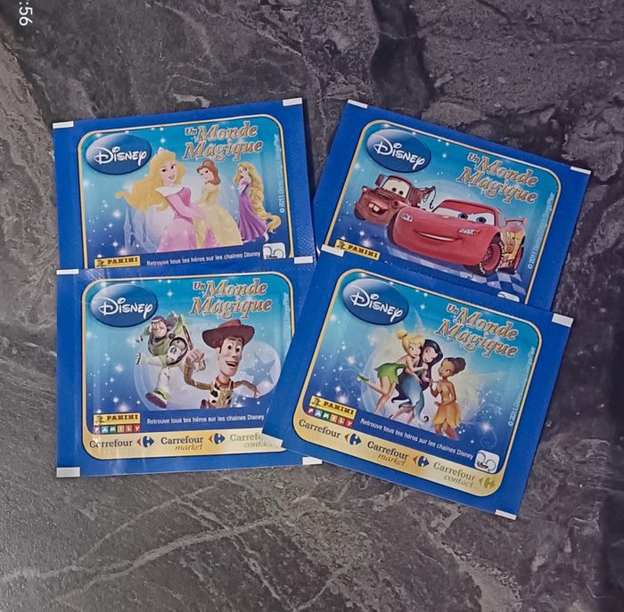 Pochettes cartes panini Monde magique - Disney