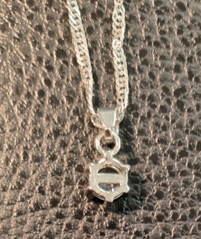 Très joli collier cristal et métal argenté - photo numéro 2