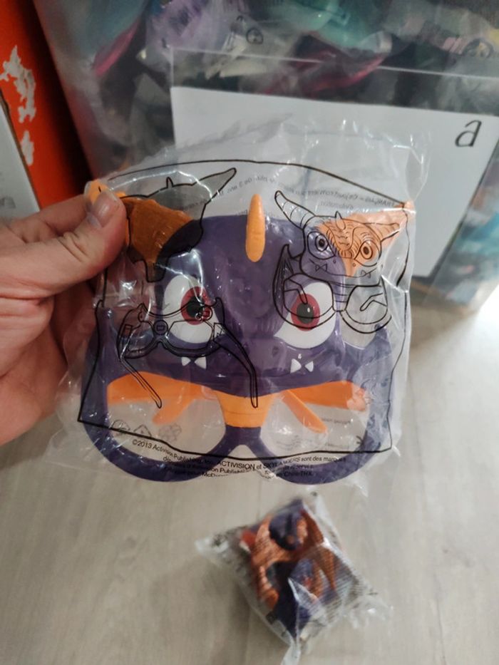 Figurine McDonald's skylanders {} - photo numéro 6