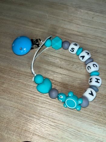 Attache tétine personnalisé