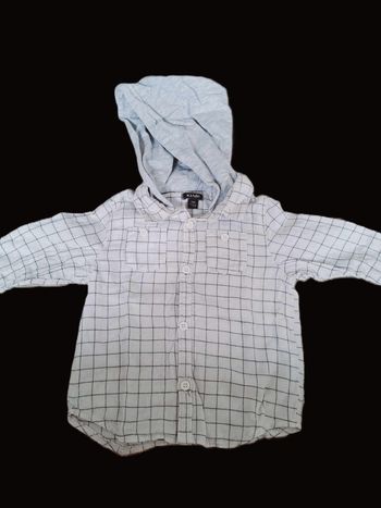 Chemise manches longues avec capuche Kiabi 12 mois
