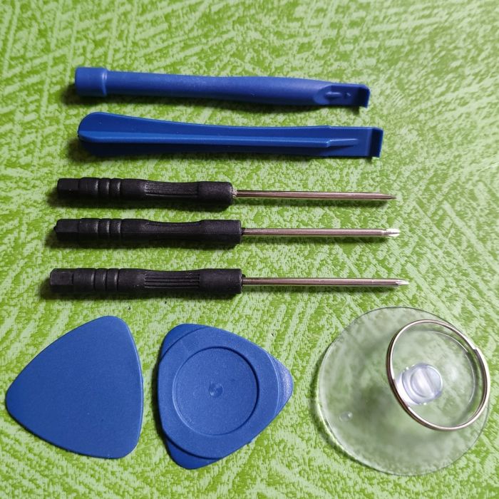 Lot d'outils pour démontage/réparation de tablette smartphone ou consoles. - photo numéro 2