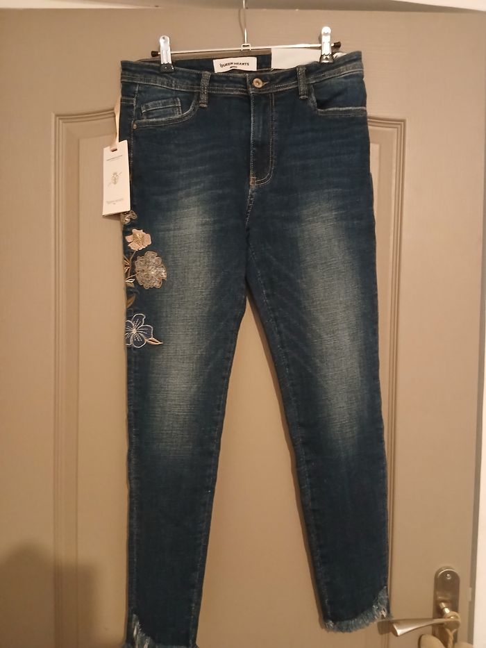 Jean’s fleurie taille 42 - photo numéro 8