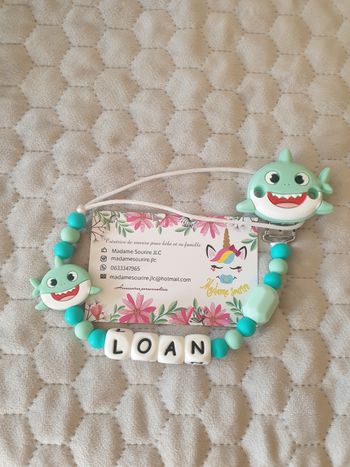 Attache tétine personnalisée Shark