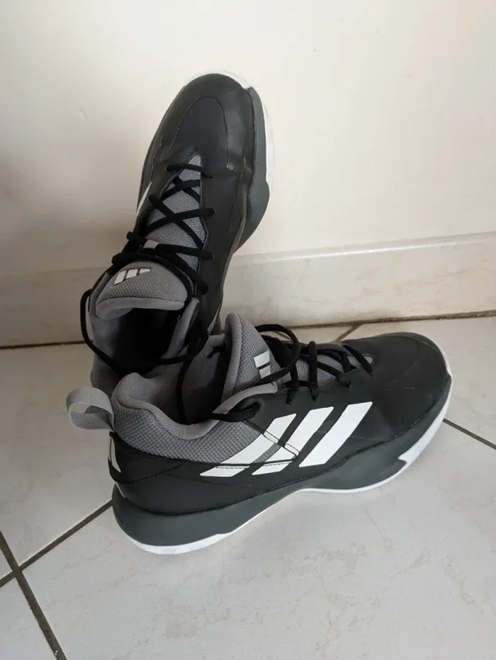 Basket Adidas Cross up 38 2/3. - photo numéro 2
