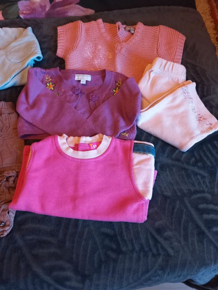 Lot 12 mois divers bébé fille - photo numéro 3
