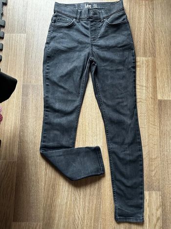 Jean skinny taille haute taille 36 en tbe