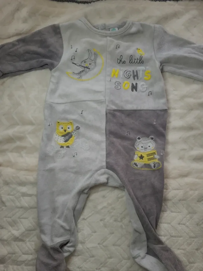👶Pyjamas hivers Tex taille 6mois👶