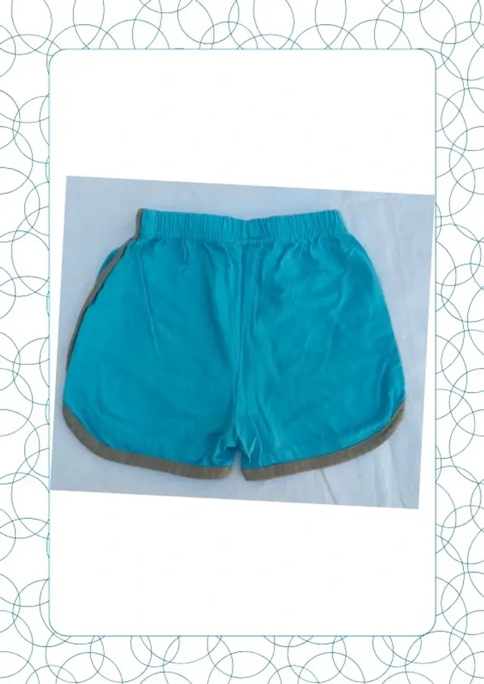 Short 6 mois - photo numéro 3