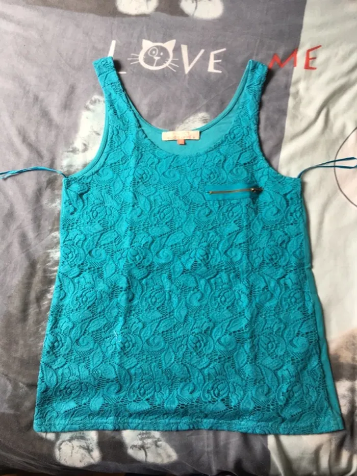 T-shirt bleu