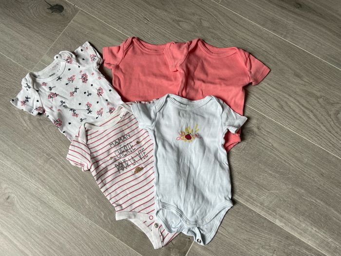 Bodies manches courtes