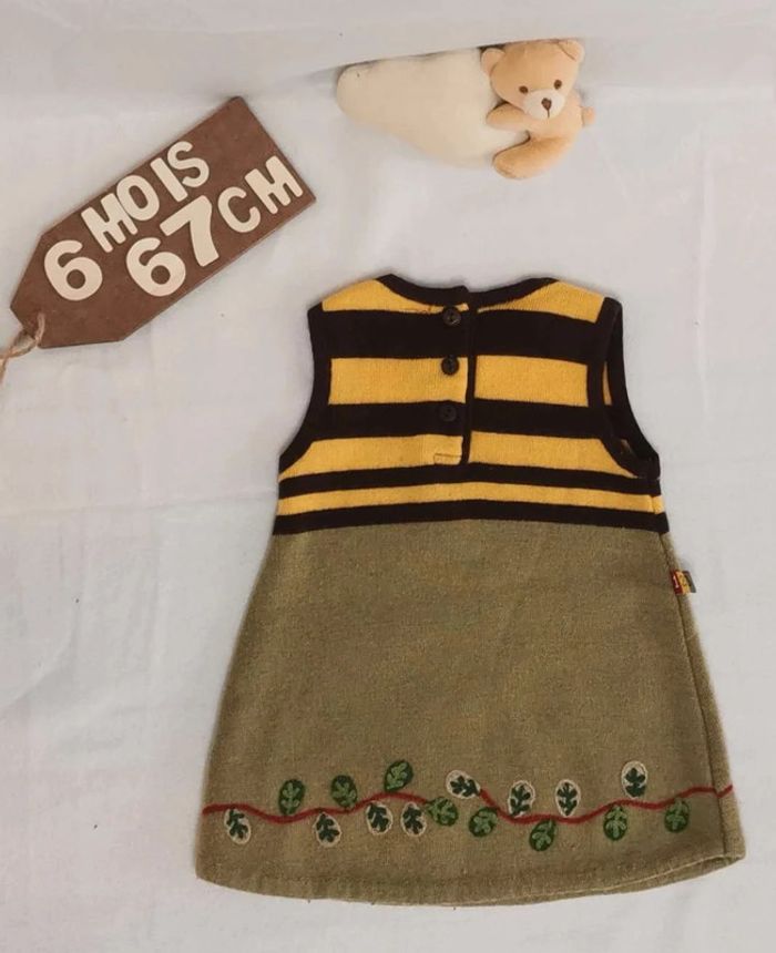 Robe  👣  vintage,  chaude, en laine,  brodée  du  pareil  au  même, dpam  6 mois - photo numéro 2