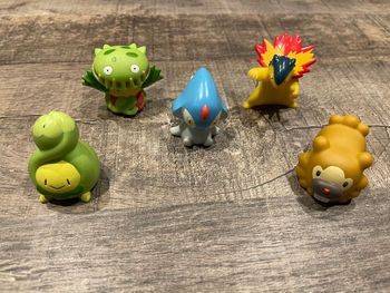 Lot n’2 : 5 Pokémon  Finger Puppet Pokémon / Nintendo (Bandai 2006)