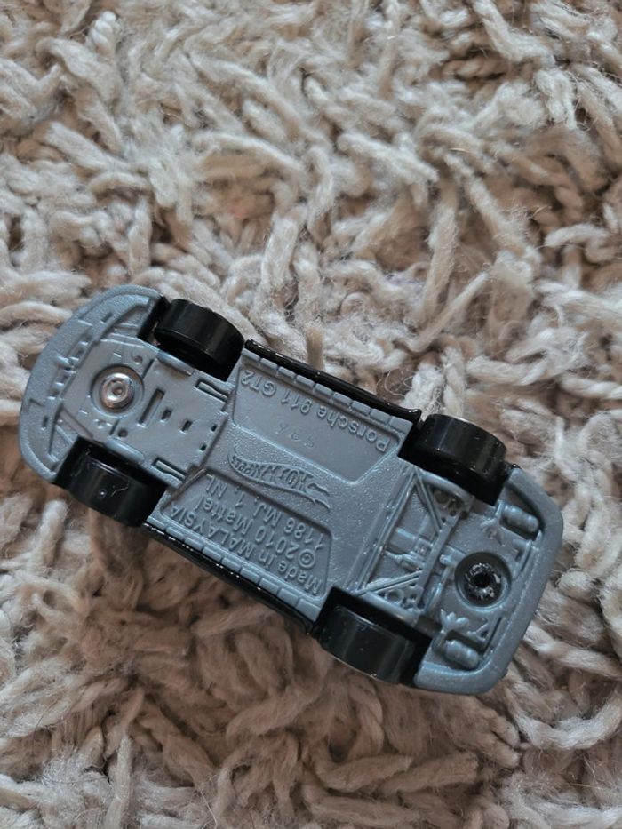 Voiture GT2 enfant hot wheels - photo numéro 2