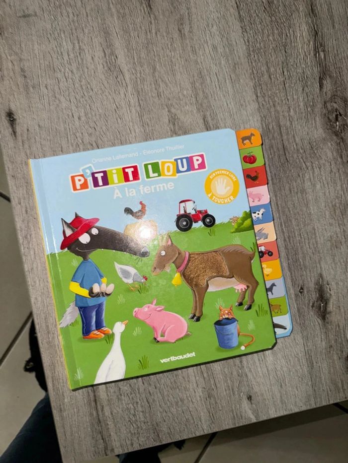 Livre p'tit loup à la ferme auzou éveil verbaudet