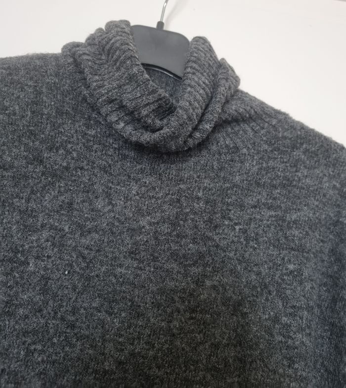 robe pull col roule h&m gris foncé taille 34 XS - photo numéro 3