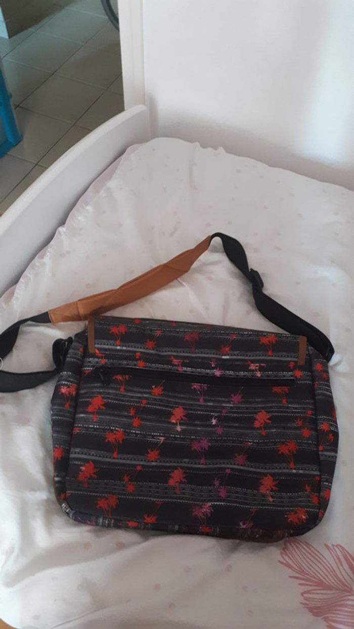 Sac en bandoulière O'Neill - photo numéro 2
