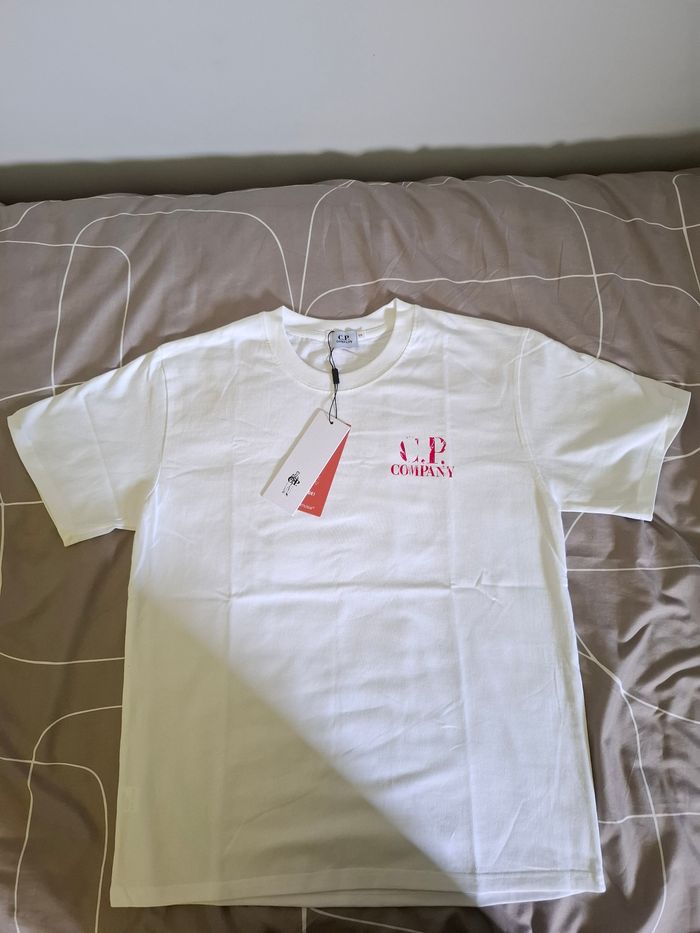 T-shirt C.P. Company - photo numéro 2