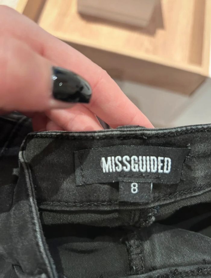 Short en jean noir taille haute - photo numéro 3