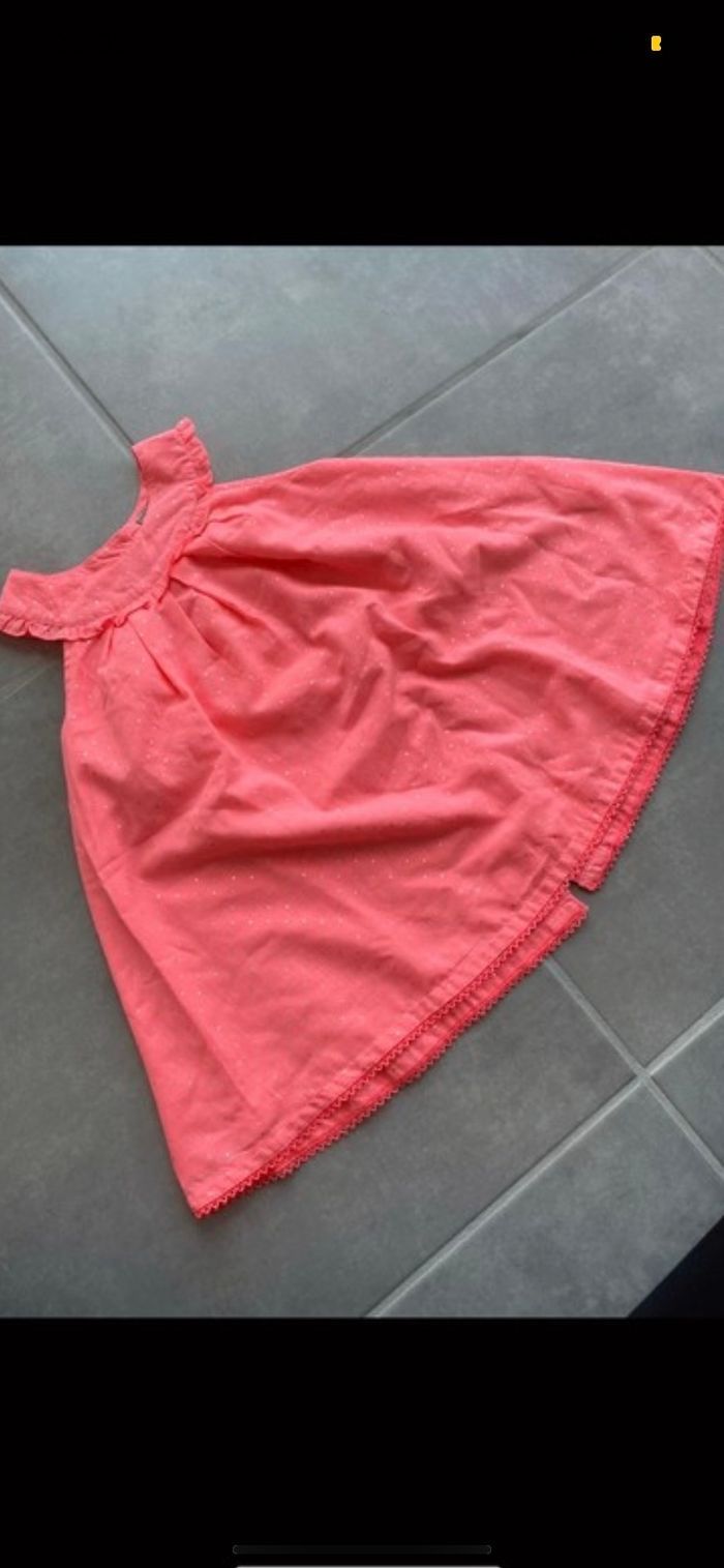 Robe Neuve 18 mois