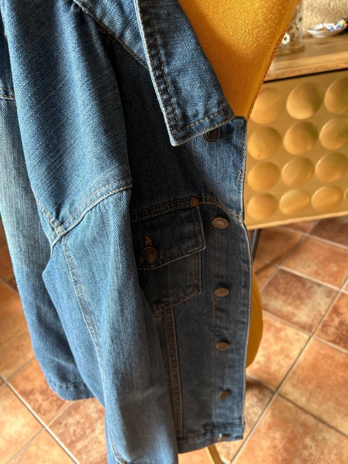 Veste en jean neuve taille unisexe 40/42 de la marque 3 suisses collection - photo numéro 7