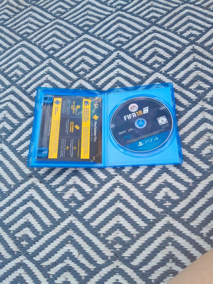 Fifa 18 ps4 - photo numéro 3