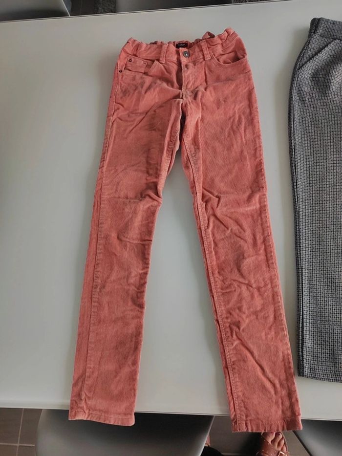 Lot pantalons 10 ans - photo numéro 2