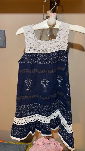 Robe fille à bretelle avec dentelle 3-4 ans