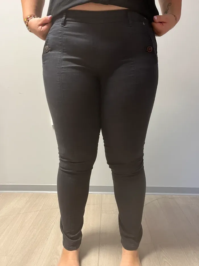 Pantalon Massimo Dutti taille 42