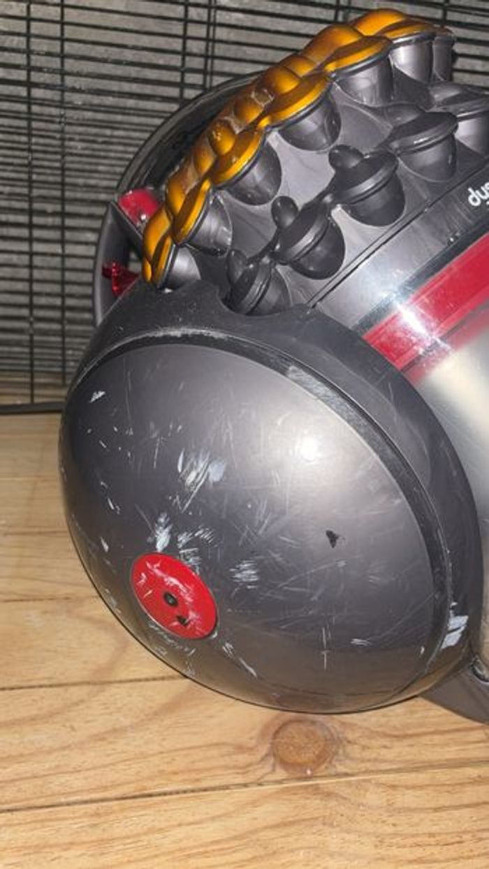 Aspirateur Dyson - photo numéro 7