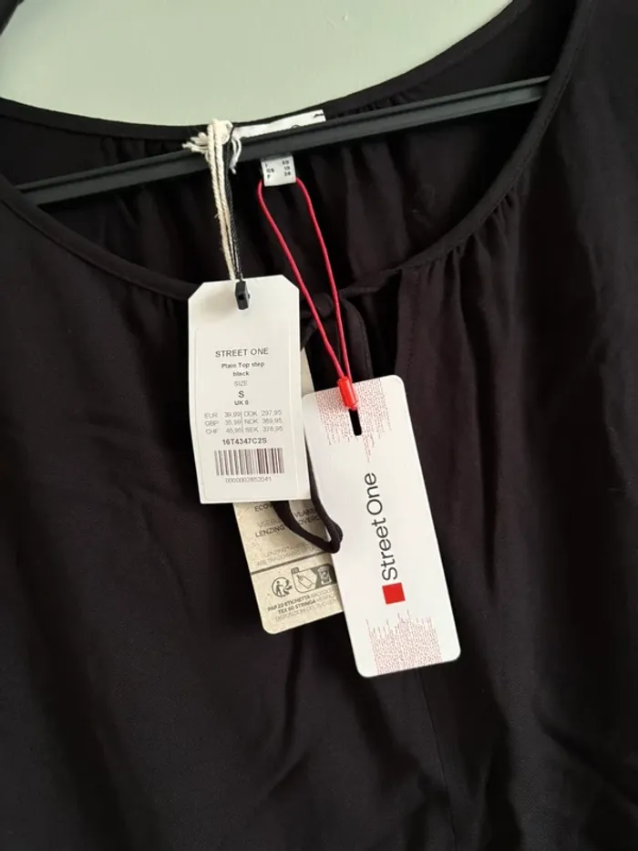 Teeshirt neuf taille S - photo numéro 3