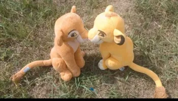 Peluche roi lion disneyland paris