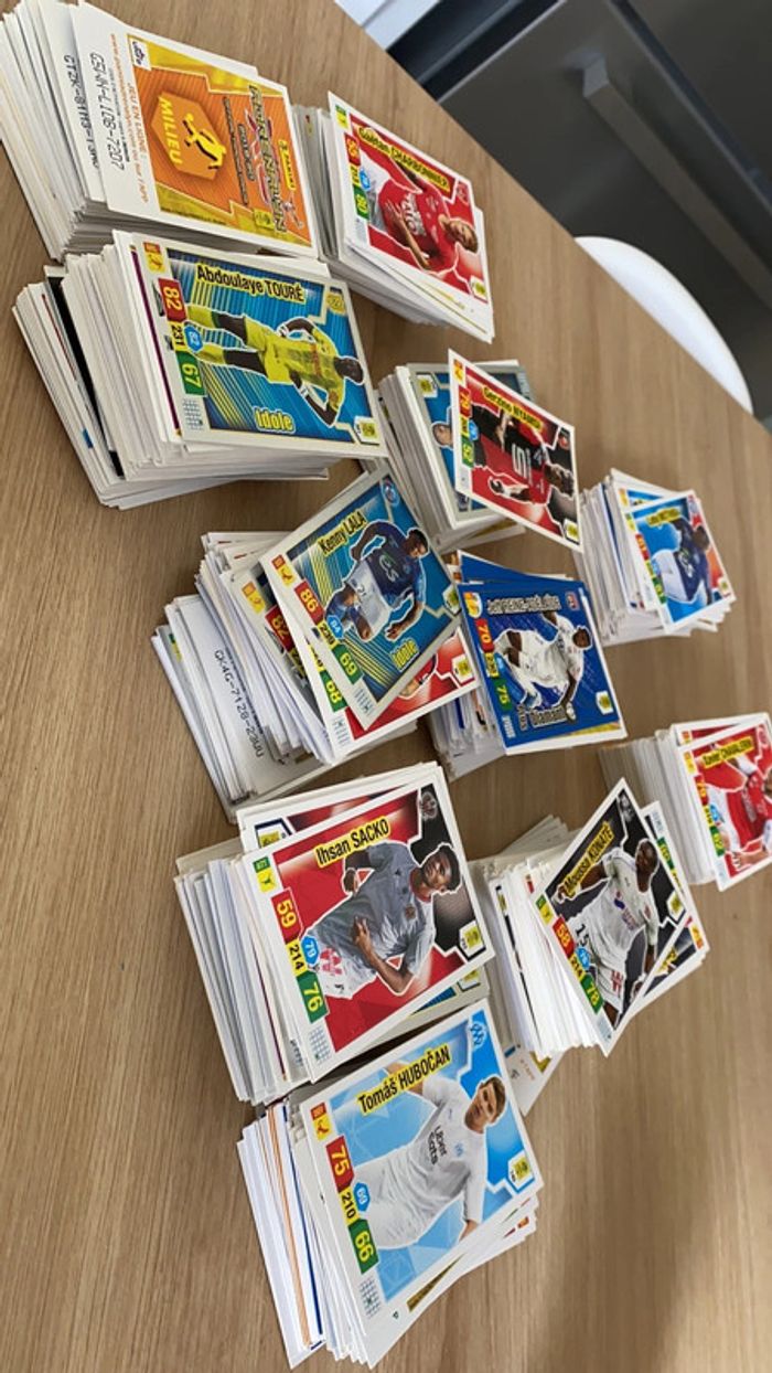 Lot cartes panini adrenalyn 2019-2020 - photo numéro 2