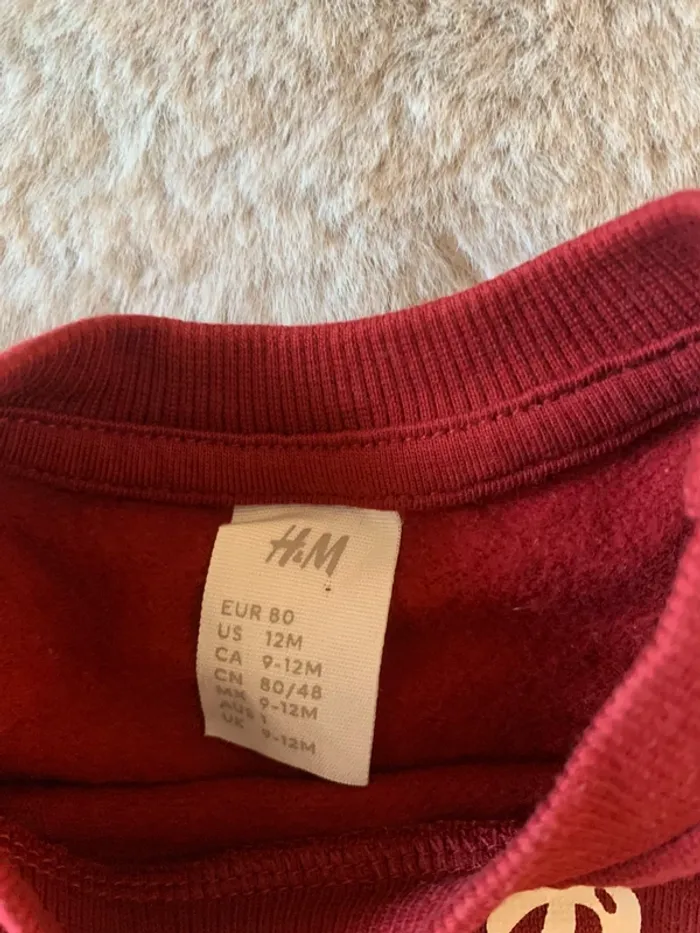 Sweat rouge imprimé H&M – 12 mois (80 cm) - photo numéro 3