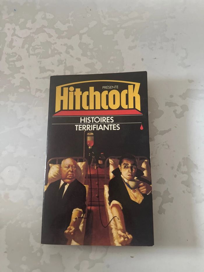 Livre histoire terrifiante - Hitchcock