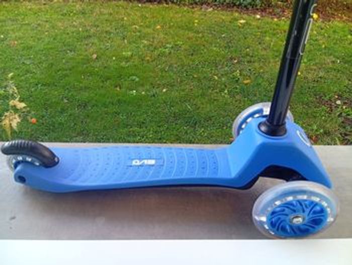 Trottinette 3 roues - photo numéro 2