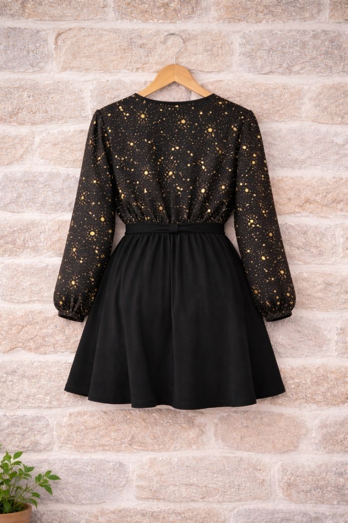 Robe de soirée scintillante manches longues nuit étoilée noire et dorée Femme taille 54 marque Asos 💍 - photo numéro 8