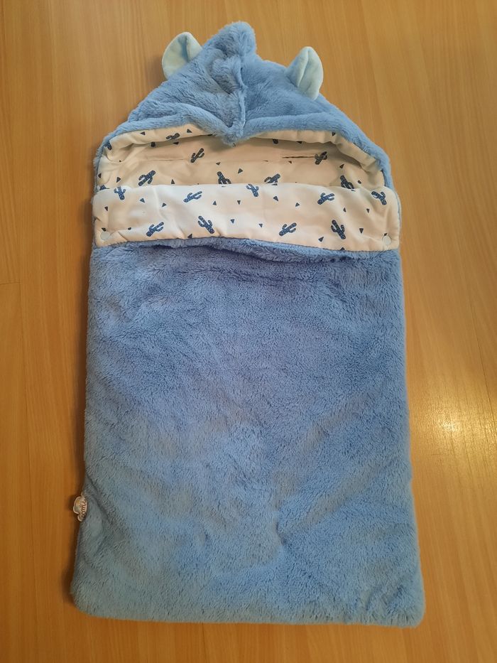 Nid d'ange bébé polaire