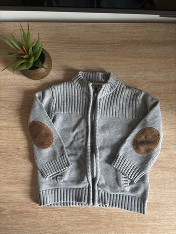 Veste gilet à zip grise garçon avec coudière marron 18 mois kidkanaï