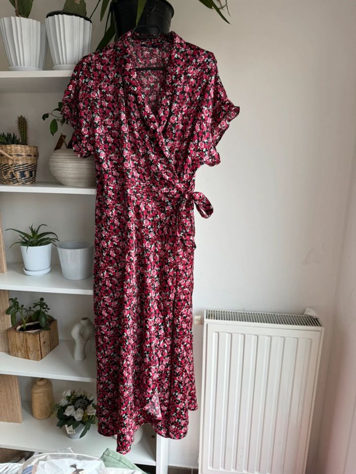 Robe longue fleurie satinée - photo numéro 2