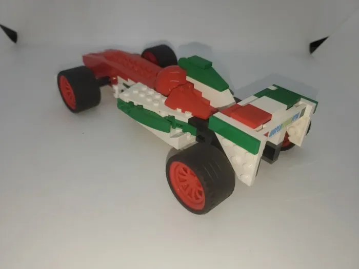 Lego Cars Francesco. - photo numéro 3