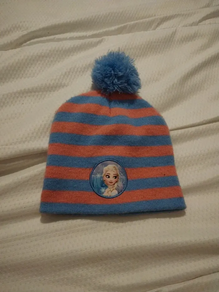 Bonnet elsa reine des neiges