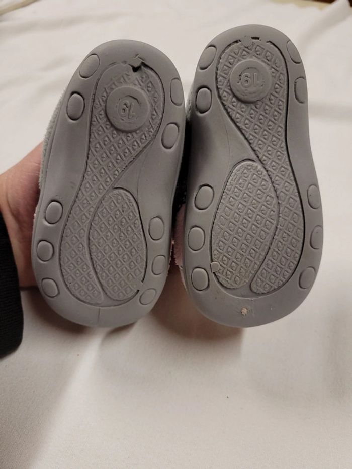 Chaussons fille taille19 - photo numéro 6