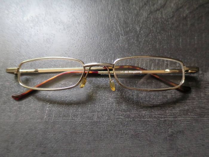 Paires de Lunettes Loupe - photo numéro 6