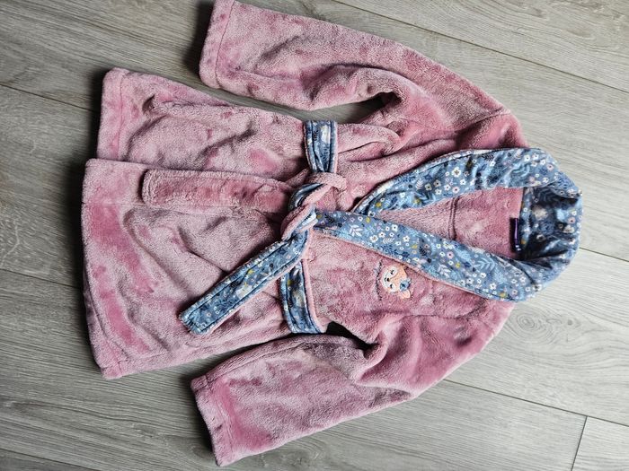 Lot de 2 robes de chambres 5 ans - photo numéro 2