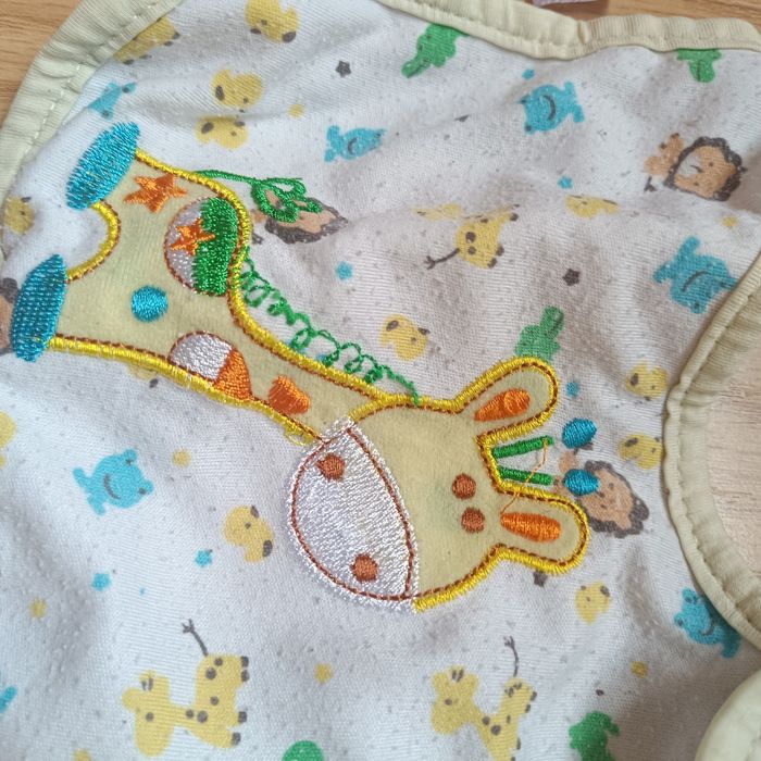 Lot 10 bavoirs - photo numéro 9