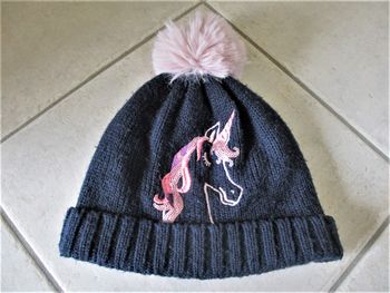 Bonnet motif licorne fille Kiabi 5/8 ans